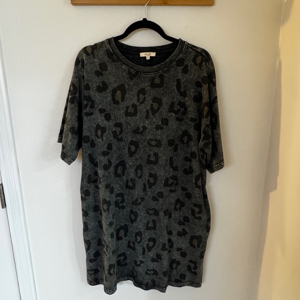 Leopard Print T-Shirt Dress with Pockets | Small | Excellent Condition